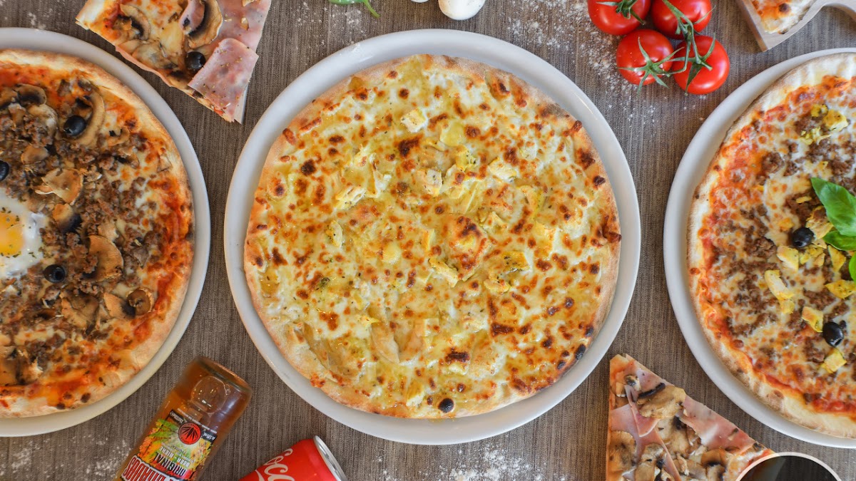 Sixtynine Pizza - La Bocca Photos 2